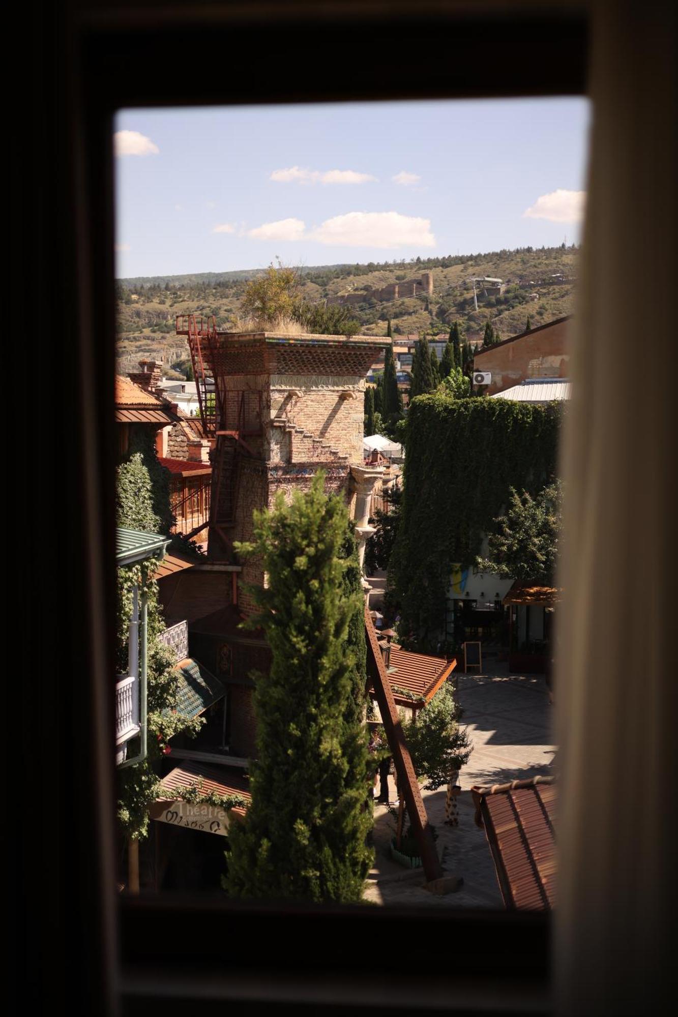 Mukhrantubani Boutique Hotel Tbilisi Ngoại thất bức ảnh